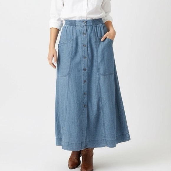 JohnPaulRichard Dresses & Skirts - VTG John Paul Richard A-Line Button Down Jean-look Skirt with Pockets S